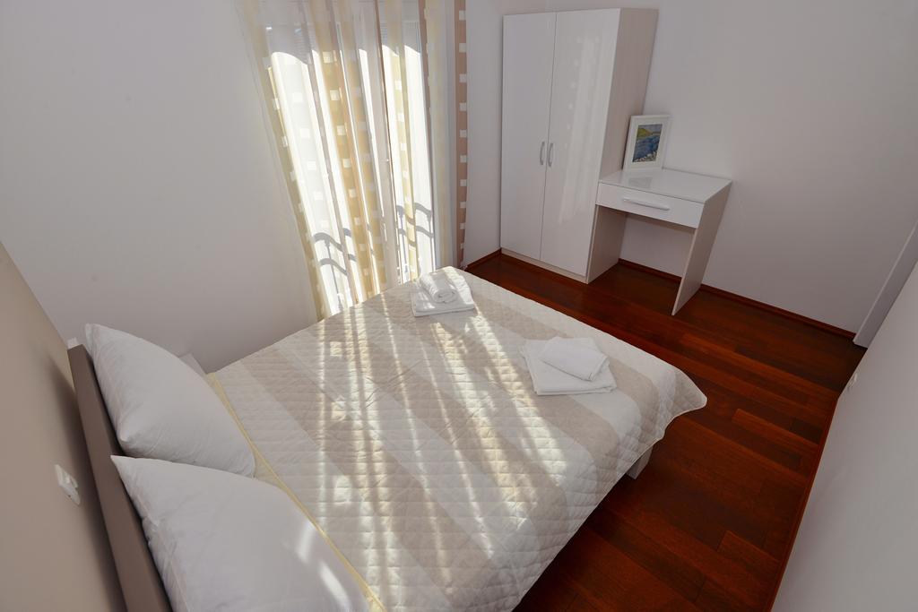 Apartments Villa Coratina Trogir Luaran gambar