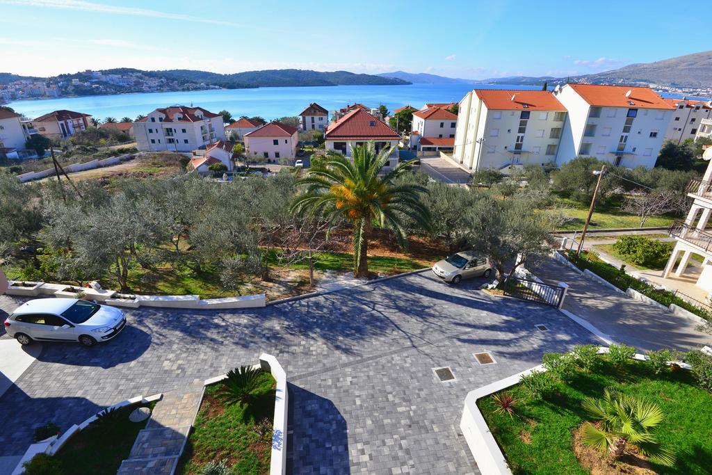 Apartments Villa Coratina Trogir Luaran gambar